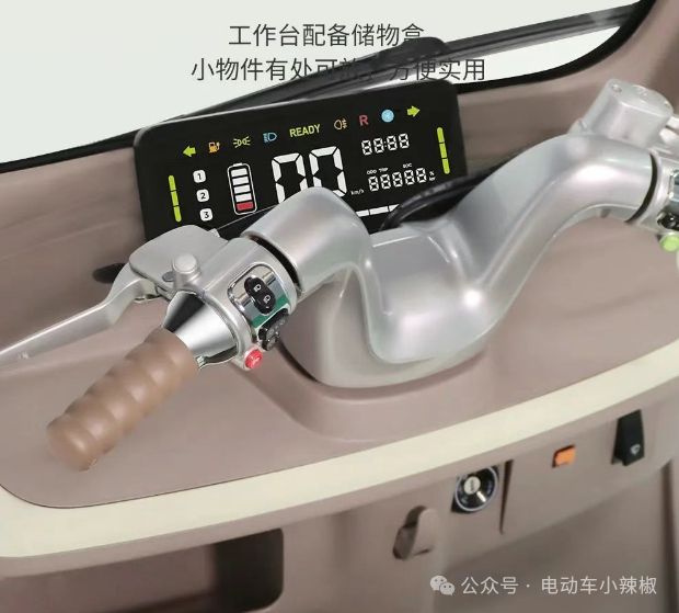 電動車限制載人2款“接娃專用車”出現遮風擋雨可上牌上路不怕查！(圖2)