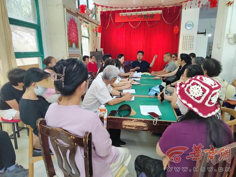 高科新花園電動(dòng)車停放難 社區(qū)協(xié)調(diào)會(huì)多方商討辦法(圖1)