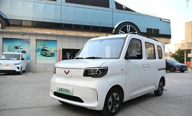 電動車被禁止后又出現(xiàn)了新型的接娃方式網(wǎng)友：更堵了(圖5)