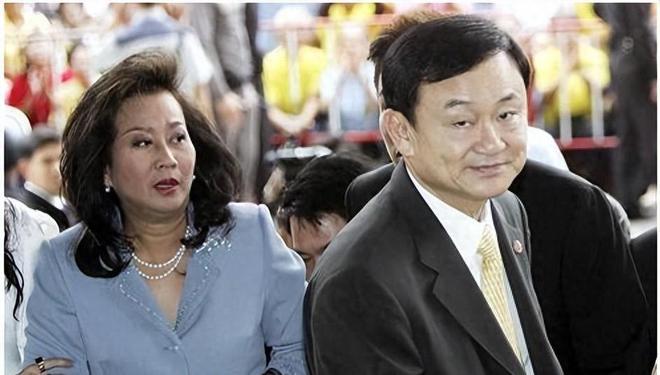 離婚不離家！看到如今佩通坦的窘境才知他信家族最大的底氣是她(圖3)