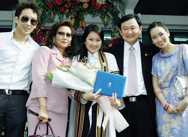 離婚不離家！看到如今佩通坦的窘境才知他信家族最大的底氣是她(圖4)